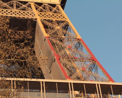 Eiffel Tower repainting