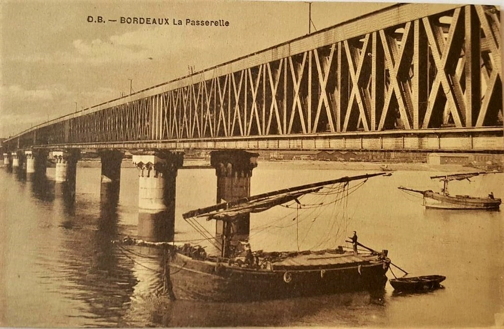 Sketch of Passerelle Eiffel in Bordeaux France