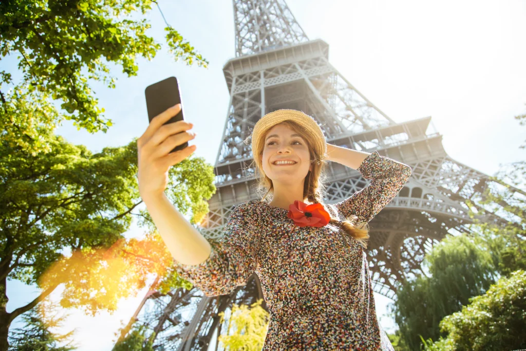 Eiffel Tower selfie